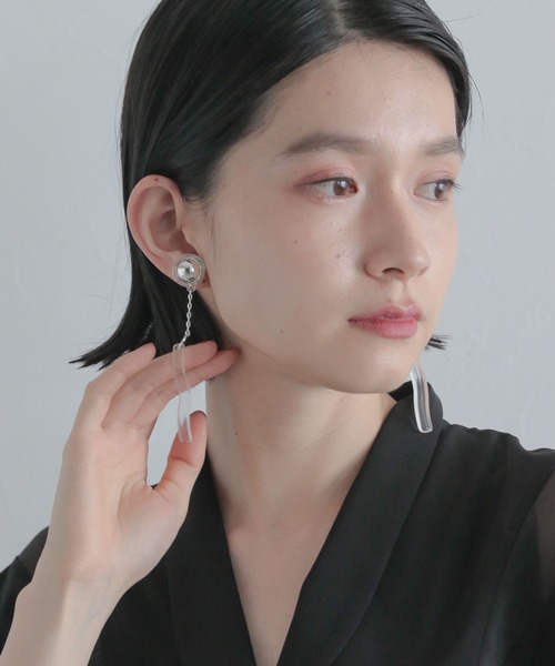 HARE(ハレ)の「waveクリアデザインイヤリング(HARE)(イヤリング・レディース・シルバー・FREE)」の9枚目の写真