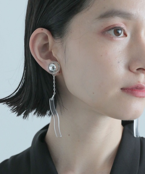 HARE(ハレ)の「waveクリアデザインイヤリング(HARE)(イヤリング・レディース・シルバー・FREE)」の8枚目の写真