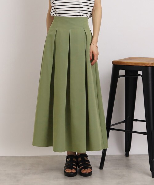 SHOO・LA・RUE（シューラルー）の「◆【きれいな裾の広がりで綺麗シルエット】ポプリンタックスカート（スカート・レディース・オリーブ/ブラック/ベージュ・00）」の19枚目の写真