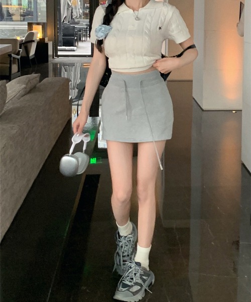 Chick(チック)の「▲Short Polo Knit / ショート丈ポロニット サマーニット(ポロシャツ・レディース・ホワイト/ネイビー・FREE)」の3枚目の写真
