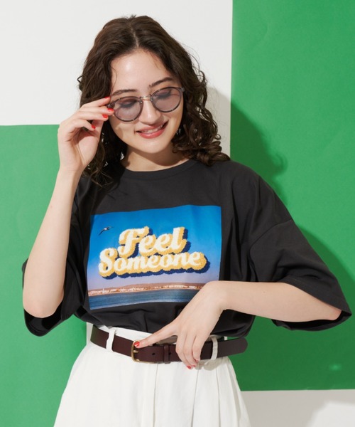 MERLOT(メルロー)の「相良刺繍フォトT(Tシャツ/カットソー・レディース・ホワイト/イエロー/ブラック・FREE)」の12枚目の写真