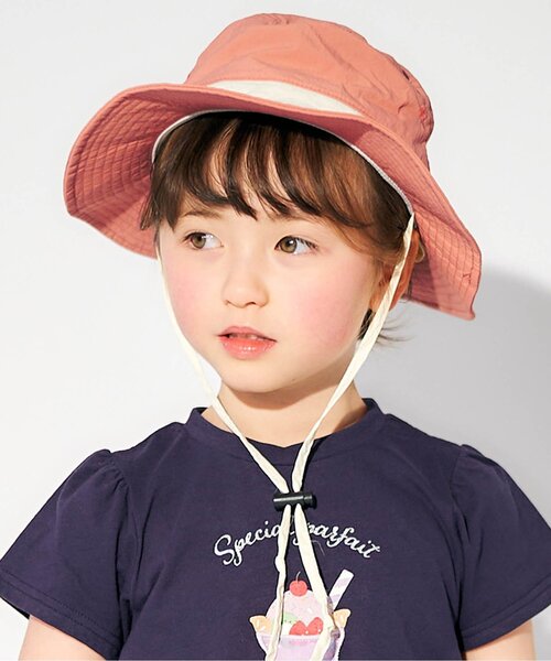 apres les cours(アプレレクール)の「【日よけ付き/UVカット/接触冷感/撥水加工】バイカラーアウトドアハット(ハット・キッズ・ラベンダー/ピンク/レインボー・48/50/52/54)」の3枚目の写真