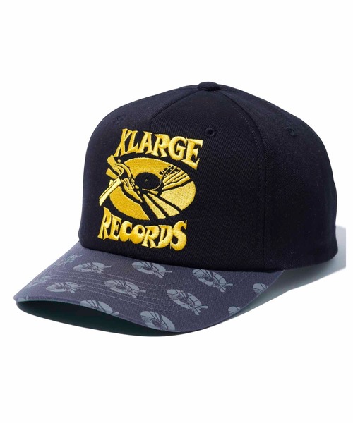 XLARGE(エクストララージ)の「BREAK THE RECORDS CAP(キャップ・メンズ・ホワイト/ブラック・ONE SIZE)」の1枚目の写真