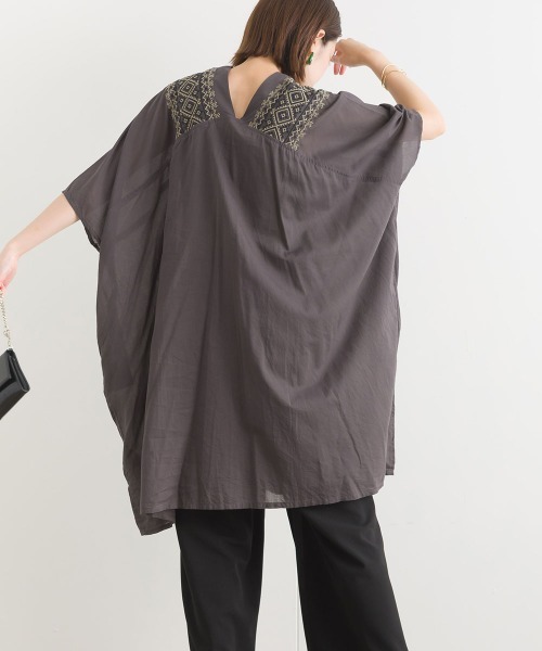 terrace（テラス）の「刺繍モモンガシャツワンピ（ワンピース・レディース・オレンジ/マスタード/チャコール/オフホワイト・MEDIUM）」の8枚目の写真