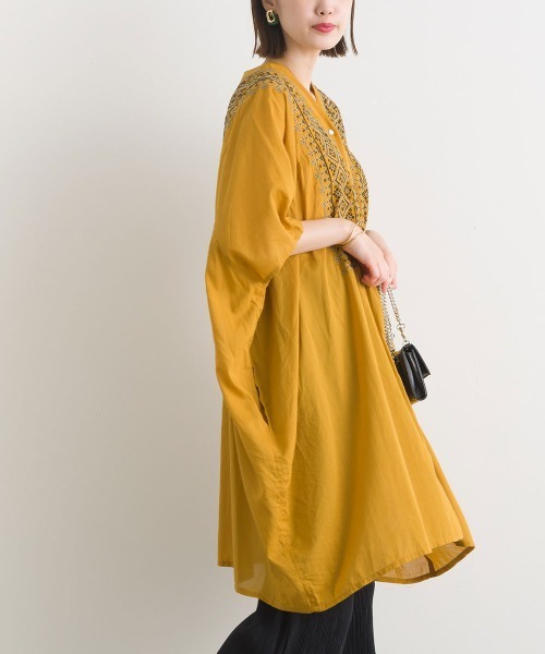 terrace（テラス）の「刺繍モモンガシャツワンピ（ワンピース・レディース・オレンジ/マスタード/チャコール/オフホワイト・MEDIUM）」の10枚目の写真