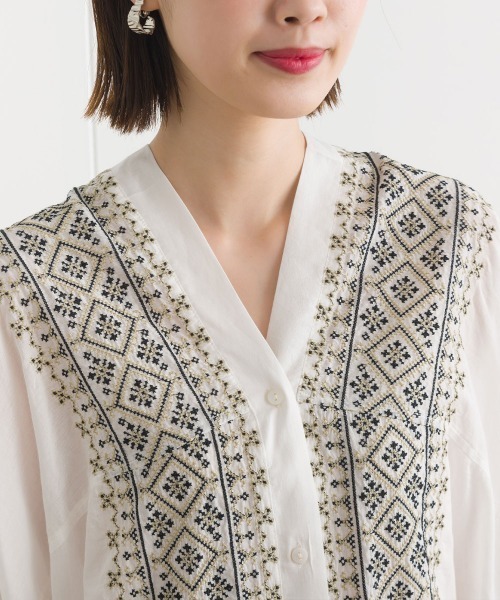 terrace（テラス）の「刺繍モモンガシャツワンピ（ワンピース・レディース・オレンジ/マスタード/チャコール/オフホワイト・MEDIUM）」の15枚目の写真