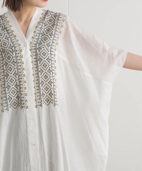 terrace（テラス）の「刺繍モモンガシャツワンピ（ワンピース・レディース・オレンジ/マスタード/チャコール/オフホワイト・MEDIUM）」の16枚目の写真