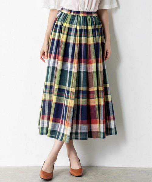 MILLION CARATS（ミリオンカラッツ）の「綿100％！マルチカラーのチェック柄が目を惹くフレアスカート（スカート・レディース・グリーン/ネイビー・FREE）」の16枚目の写真