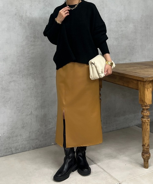 un dix cors（アンディコール）の「ヤクライククルーネックニット（ニット/セーター・レディース・ブラック/アイボリー/レッド/イエロー・FREE）」の6枚目の写真