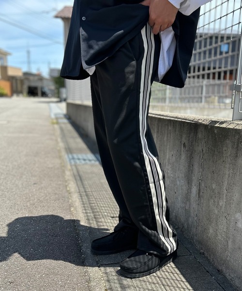 Kotoe(コトエ)の「【再入荷ナシ】 トラックパンツ ラインパンツ レディース メンズ(その他パンツ・レディース・ブラック/ネイビー・M/L)」の22枚目の写真