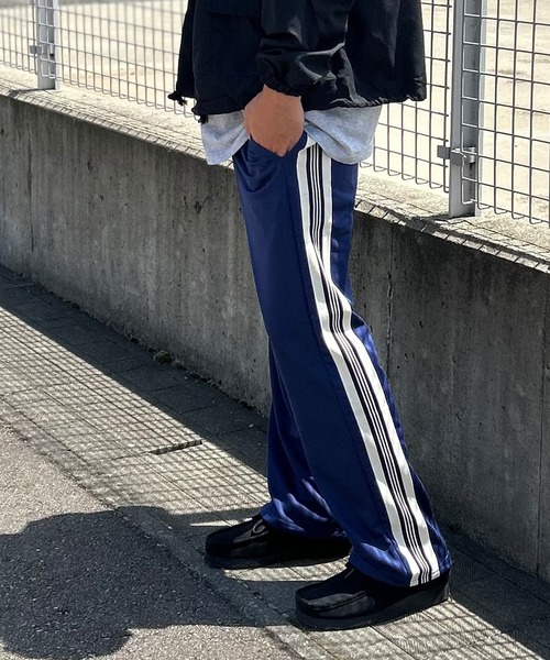 Kotoe(コトエ)の「【再入荷ナシ】 トラックパンツ ラインパンツ レディース メンズ(その他パンツ・レディース・ブラック/ネイビー・M/L)」の18枚目の写真