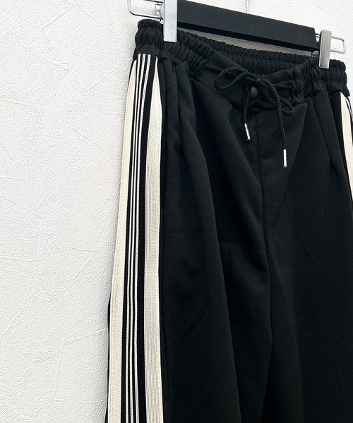 Kotoe(コトエ)の「【再入荷ナシ】 トラックパンツ ラインパンツ レディース メンズ(その他パンツ・レディース・ブラック/ネイビー・M/L)」の16枚目の写真