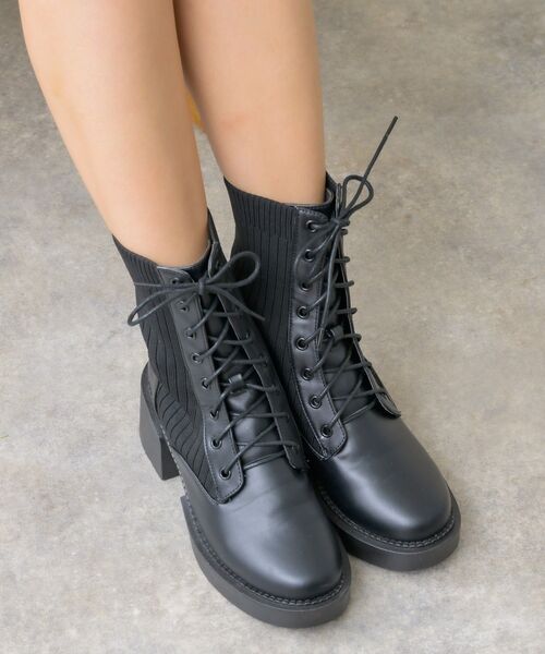 ems excite(エムズエキサイト)の「レースアップニットブーツ(ブーツ・レディース・ブラック/ライトベージュ・MEDIUM/LARGE)」の7枚目の写真