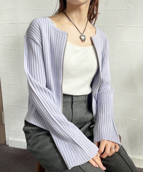 LOWRYS FARM(ローリーズファーム)の「クロップドZIPニットカーディガン 975379(カーディガン/ボレロ・レディース・アイボリー/パープル/ブラウン・FREE)」の11枚目の写真
