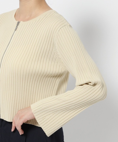 LOWRYS FARM(ローリーズファーム)の「クロップドZIPニットカーディガン 975379(カーディガン/ボレロ・レディース・アイボリー/パープル/ブラウン・FREE)」の17枚目の写真