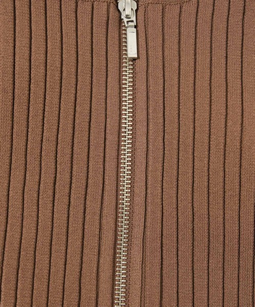 LOWRYS FARM(ローリーズファーム)の「クロップドZIPニットカーディガン 975379(カーディガン/ボレロ・レディース・アイボリー/パープル/ブラウン・FREE)」の21枚目の写真