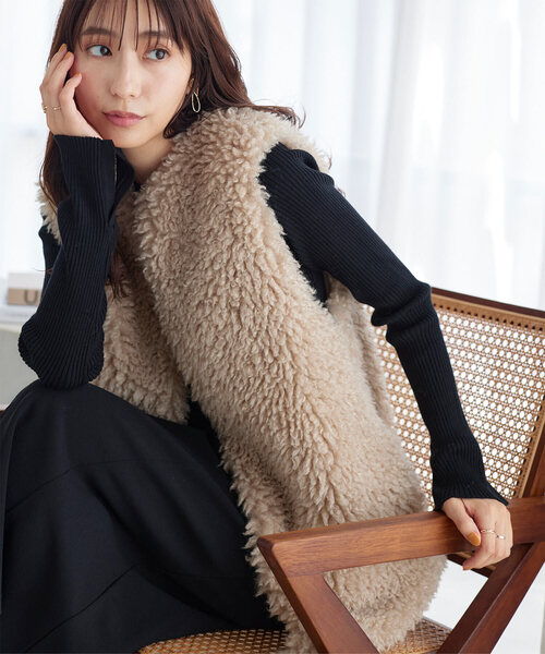 KOBE LETTUCE（コウベレタス）の「選べる2タイプ フェイクファーロングベスト（ベスト・レディース・アイボリー系/アイボリー/ブラック/ブラック系/ベージュ系/ベージュ/ブラウン系/ブラウン系1・B/A）」の13枚目の写真