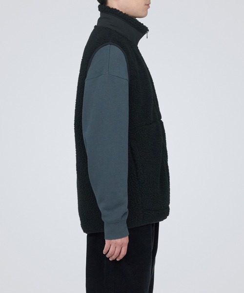 無印良品（ムジルシリョウヒン）の「ボアフリースベスト（ベスト・メンズ・ベージュ系1/ブラック/キャメル/カーキ系5・XS/S/M/L/XL/XXL）」の6枚目の写真