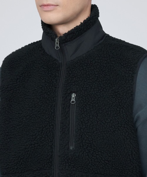 無印良品（ムジルシリョウヒン）の「ボアフリースベスト（ベスト・メンズ・ベージュ系1/ブラック/キャメル/カーキ系5・XS/S/M/L/XL/XXL）」の8枚目の写真