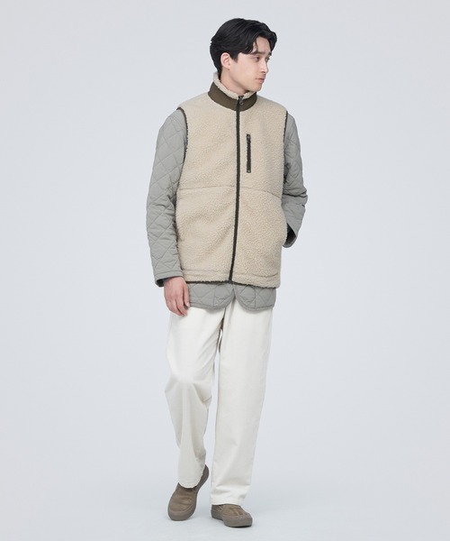 無印良品（ムジルシリョウヒン）の「ボアフリースベスト（ベスト・メンズ・ベージュ系1/ブラック/キャメル/カーキ系5・XS/S/M/L/XL/XXL）」の13枚目の写真