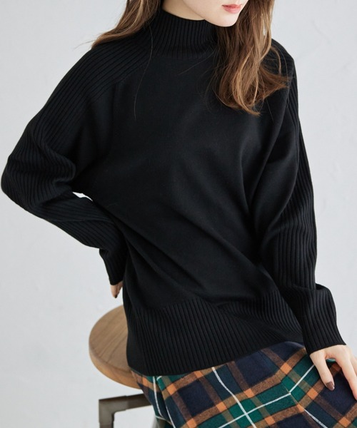 tocco closet(トッコ クローゼット)の「【ZOZO限定】タートルニット(ニット/セーター・レディース・ライトグレー/ブラック/オフホワイト/ベージュ/ブルー・M)」の1枚目の写真