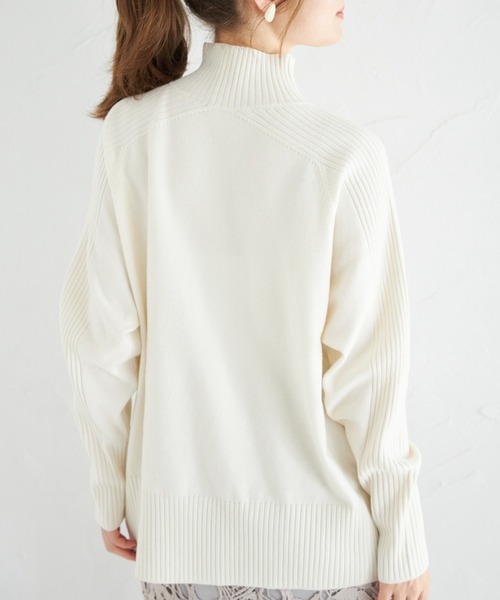 tocco closet(トッコ クローゼット)の「【ZOZO限定】タートルニット(ニット/セーター・レディース・ライトグレー/ブラック/オフホワイト/ベージュ/ブルー・M)」の7枚目の写真