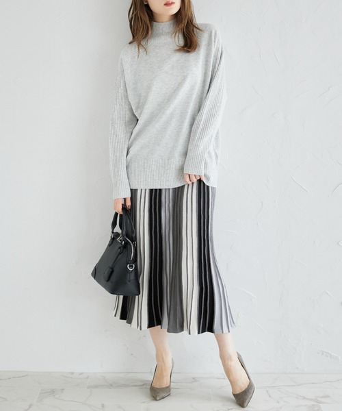tocco closet(トッコ クローゼット)の「【ZOZO限定】タートルニット(ニット/セーター・レディース・ライトグレー/ブラック/オフホワイト/ベージュ/ブルー・M)」の13枚目の写真