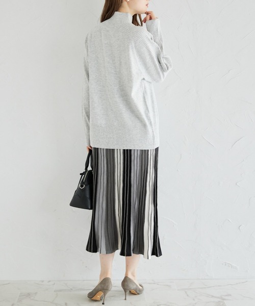 tocco closet(トッコ クローゼット)の「【ZOZO限定】タートルニット(ニット/セーター・レディース・ライトグレー/ブラック/オフホワイト/ベージュ/ブルー・M)」の20枚目の写真