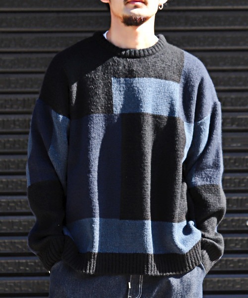 LUXSTYLE(ラグスタイル)の「ブロッキング柄オーバーサイズニット(ニット/セーター・メンズ・ブルー/ベージュ/グレー/ブラック・M/L)」の2枚目の写真