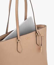 MICHAEL KORS（マイケルコース）の「SHEILA ミッドファスナー