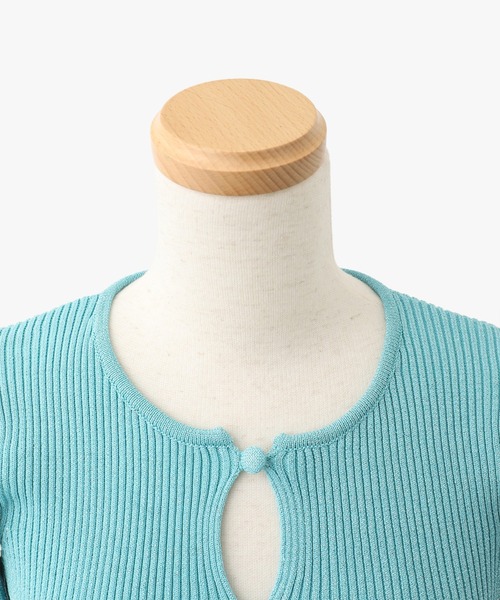 ANNA SUI NYC（アナ スイ エヌ ワイ シー）の「ANNA SUI NYC グリッターニットカーディガン（カーディガン/ボレロ・レディース・ピンク/シルバー/ブルー・FREE）」の4枚目の写真