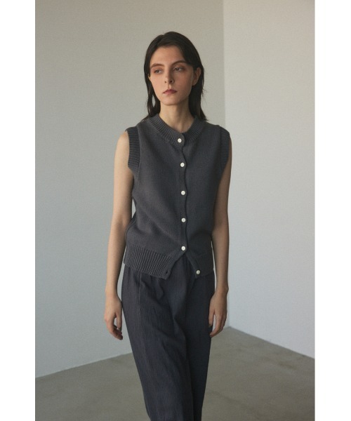 BLACK BY MOUSSY(ブラックバイマウジー)の「front button vest(フロントボタンベスト)(ベスト・レディース・ライトグリーン/オフホワイト/チャコールグレー・FREE)」の7枚目の写真