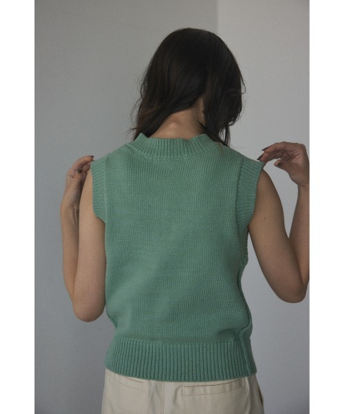 BLACK BY MOUSSY(ブラックバイマウジー)の「front button vest(フロントボタンベスト)(ベスト・レディース・ライトグリーン/オフホワイト/チャコールグレー・FREE)」の15枚目の写真