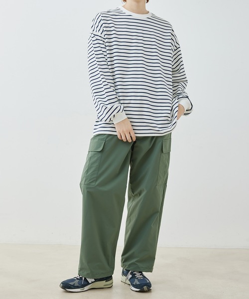  j.n.r.d（ジェー・エヌ・アール・ディー）の「j.n.r.d/ドローストリングワイドカーゴパンツ（カーゴパンツ・メンズ・ブラック/カーキ・LL/L/M）」の8枚目の写真