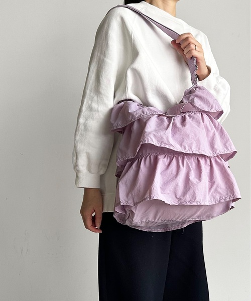 AT CREATION(アットクリエイション)の「EM:軽量約120g AT CREATION カンパラフリルショルダー(ショルダーバッグ・レディース・ラベンダー/ライトグレー/ブラック/アイボリー・FREE)」の15枚目の写真