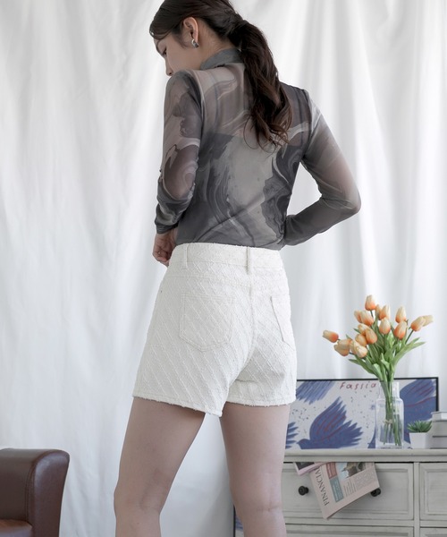 aimoha（アイモハ）の「デニムジャカードショートパンツ（デニムパンツ・レディース・オフホワイト・SMALL/MEDIUM/LARGE）」の22枚目の写真