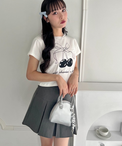 Loueme(ルエム)の「チェリーリボンミニTシャツ(Tシャツ/カットソー・レディース・ブラック/レッド・FREE)」の11枚目の写真