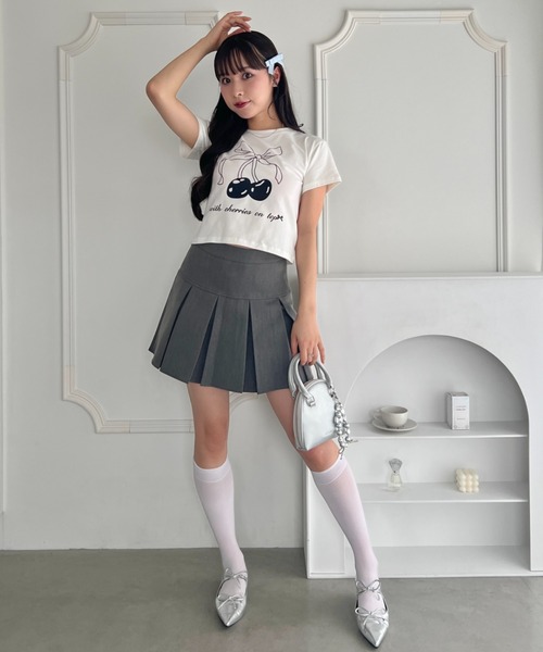 Loueme(ルエム)の「チェリーリボンミニTシャツ(Tシャツ/カットソー・レディース・ブラック/レッド・FREE)」の10枚目の写真
