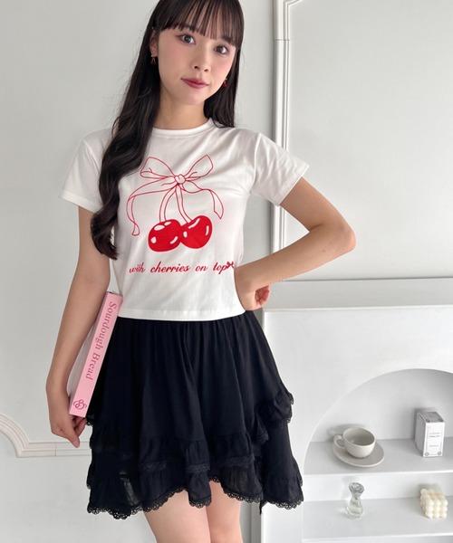 Loueme(ルエム)の「チェリーリボンミニTシャツ(Tシャツ/カットソー・レディース・ブラック/レッド・FREE)」の7枚目の写真