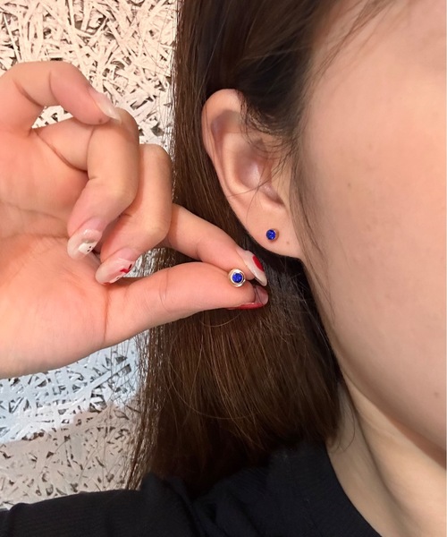 Burner（バーナー）の「【OKUOKU　0909】シンプル ピアス 誕生石 両耳用 oku-pierce-679836607459-4（ピアス（両耳用）・レディース・B/G/I/P/R/Y/その他4/その他7/その他9/K/L/M/N/その他6/A/J/O/Q/X/Z/その他8/その他10/C/D/E/F/S/V/W/その他1/その他2/その他3/その他5/H/T・FREE）」の2枚目の写真