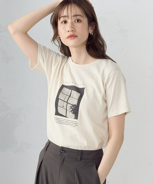 COMME CA ISM（コムサイズム）の「フォトプリント半袖Ｔシャツ（Tシャツ/カットソー・レディース・チャコール/ライトグレー/ピンク/アイボリー・SMALL/MEDIUM/LARGE）」の6枚目の写真