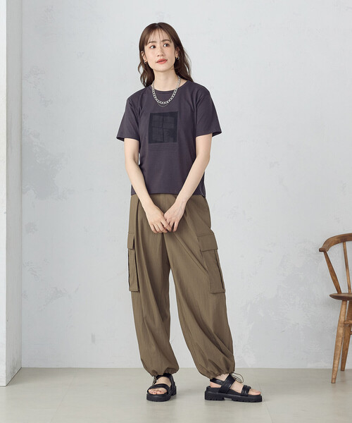 COMME CA ISM（コムサイズム）の「フォトプリント半袖Ｔシャツ（Tシャツ/カットソー・レディース・チャコール/ライトグレー/ピンク/アイボリー・SMALL/MEDIUM/LARGE）」の10枚目の写真