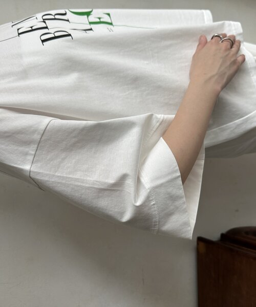 DouDou(ドゥドゥ)の「【WEB限定】EMBRACEロゴTEE(Tシャツ/カットソー・レディース・ブラック/オフホワイト・FREE)」の18枚目の写真