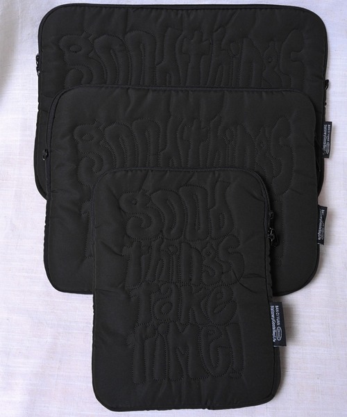 ブラックキルティングノートPCケース ブラックキルティングノートPCケース