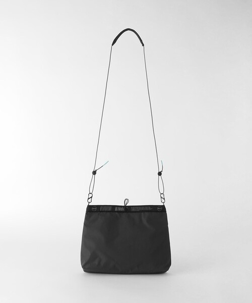 WEEKEND(ER)（ウィークエンダー）の「【別注】 ＜WEEKEND(ER)＞ リフレクター サコッシュ（ショルダーバッグ・メンズ・ブラック/グレー・FREE）」の2枚目の写真