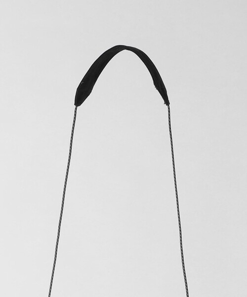 WEEKEND(ER)（ウィークエンダー）の「【別注】 ＜WEEKEND(ER)＞ リフレクター サコッシュ（ショルダーバッグ・メンズ・ブラック/グレー・FREE）」の5枚目の写真