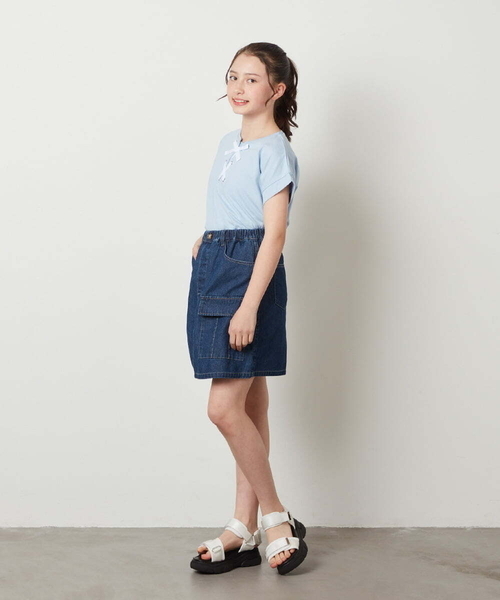 a.v.v（アーヴェヴェ）の「[100-130]フロントレースUPTシャツ（Tシャツ/カットソー・キッズ・ブラック/ダークインディゴブルー/アイボリー・130/110/120/100）」の4枚目の写真