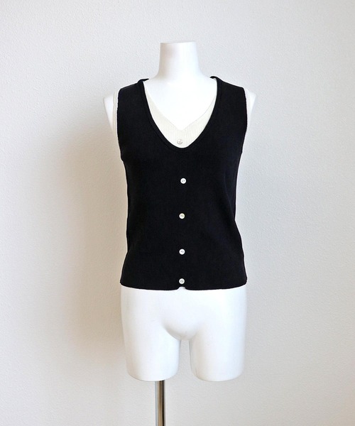 OSYAREVO（オシャレボ）の「レイヤード風 ベスト トップス（ベスト・レディース・ホワイト/ブラック・ONESIZE）」の12枚目の写真