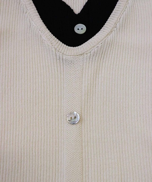 OSYAREVO（オシャレボ）の「レイヤード風 ベスト トップス（ベスト・レディース・ホワイト/ブラック・ONESIZE）」の6枚目の写真