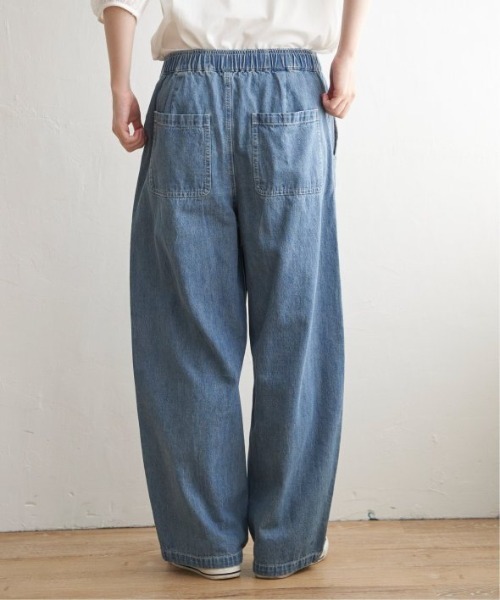 LBC（エルビーシー）の「デニムカーブパンツ（デニムパンツ・レディース・ライトブルー/ダークネイビー・M/L）」の3枚目の写真